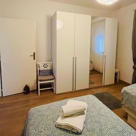 Villa Chiara Vodice Bagian luar foto