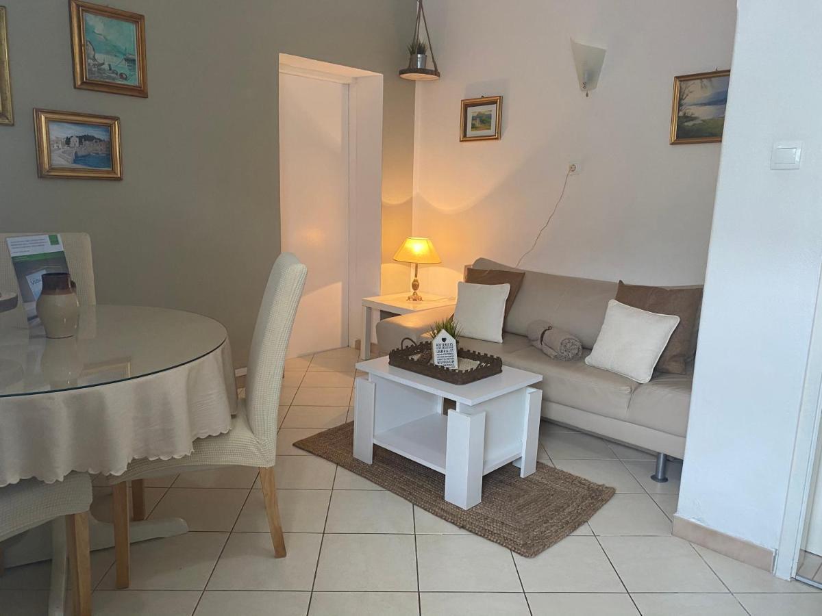 Villa Chiara Vodice Bagian luar foto