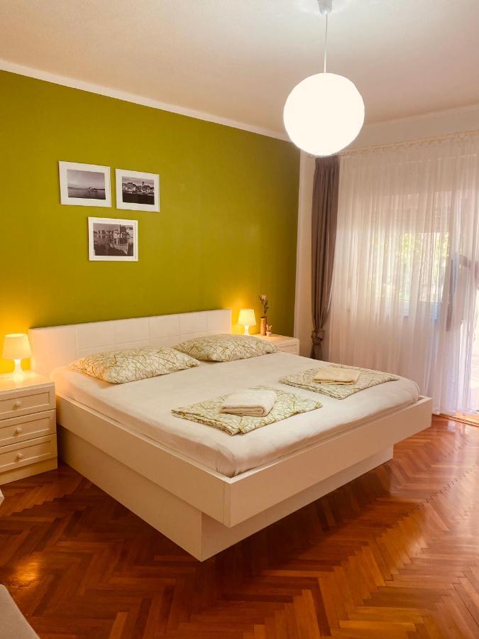 Villa Chiara Vodice Bagian luar foto